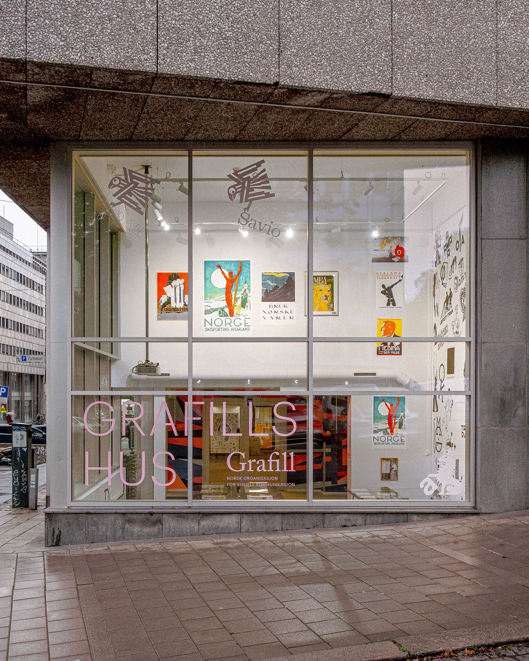 Exterior view of Ingen veit kven Trygve er at Grafill